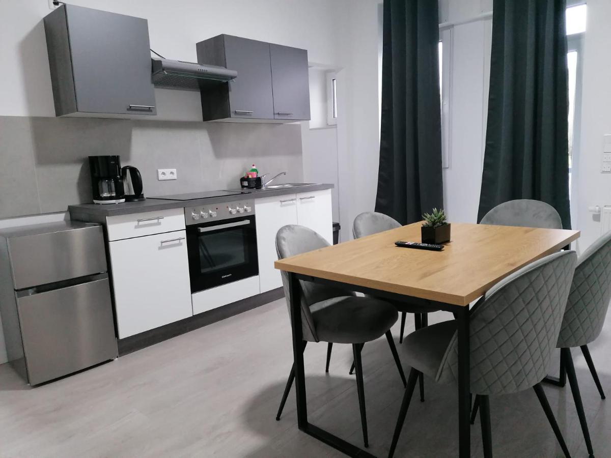 Estrella24 Living Rooms Tokio Herne Buitenkant foto